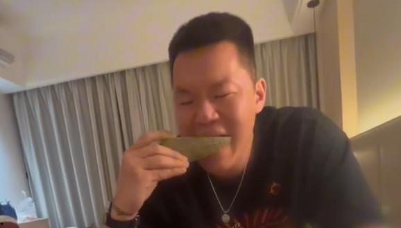 邓嘉添吃瓜视频,揭秘娱乐圈幕后故事