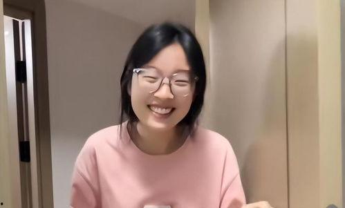吃瓜女孩刘欣雨视频,揭秘娱乐圈幕后真相