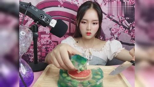 月月大小姐吃瓜原视频,揭秘娱乐圈幕后真相