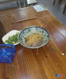 雷家面馆事件吃瓜视频,吃瓜群众揭秘网络热议背后的真相