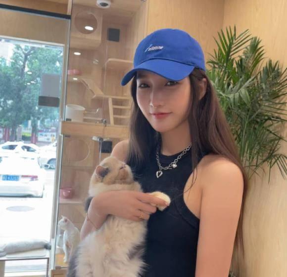 王嘉怡吃瓜视频大全集,揭秘娱乐圈幕后故事